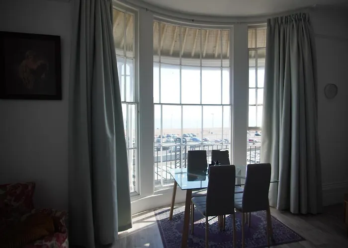 Period Sea View Flat In Hastings