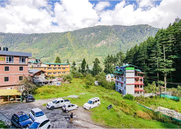 Ganga Cottage !! 1,2,3 Bedrooms Cottage Available Near Mall Road Manali