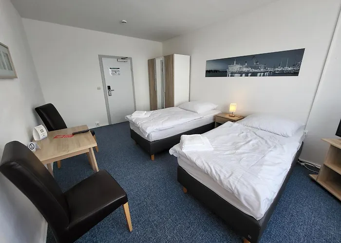 Hotel & Gaestehaus Rostock Luetten Klein