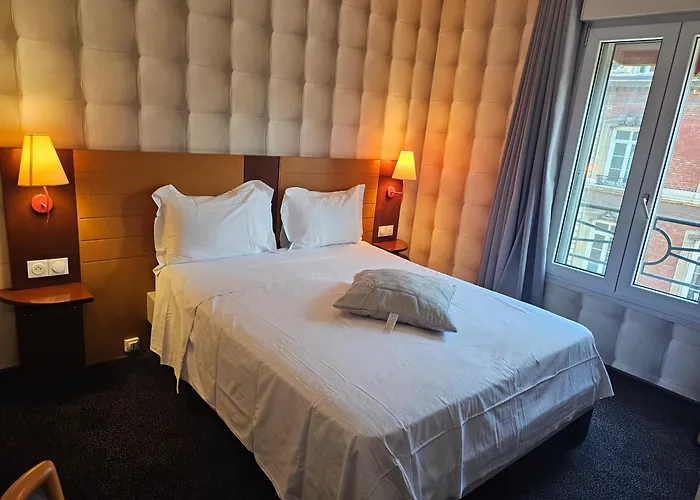 Hotel 1Er Consul Rouen