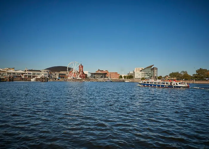 Holiday Inn Express Cardiff Bay By Ihg