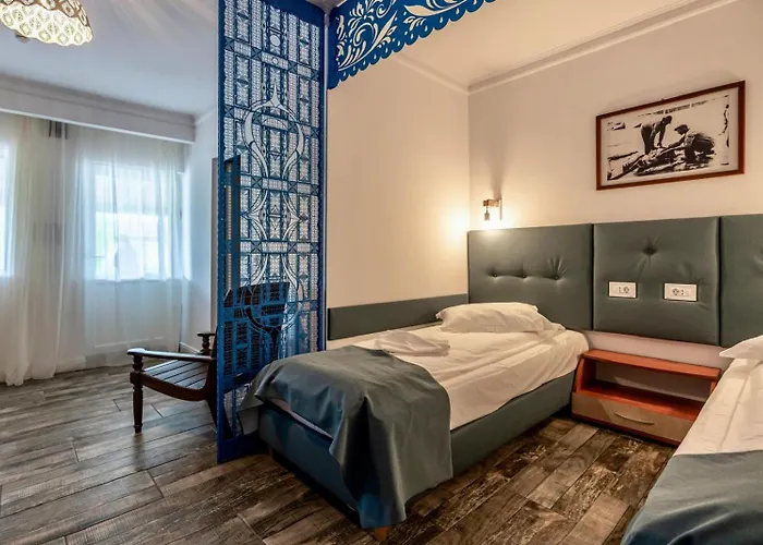 Hotel Sunrise Si Satul Pescaresc