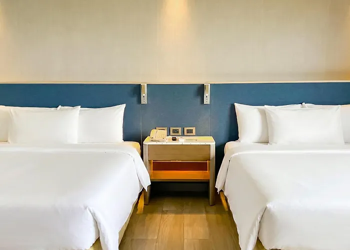 Taal Vista Hotel