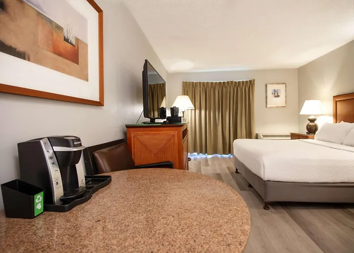 Coast Parksville Hotel