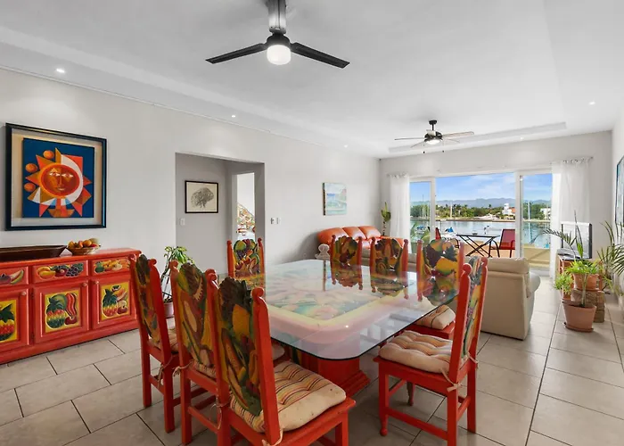 Marina Banderas Suites Hotel Boutique