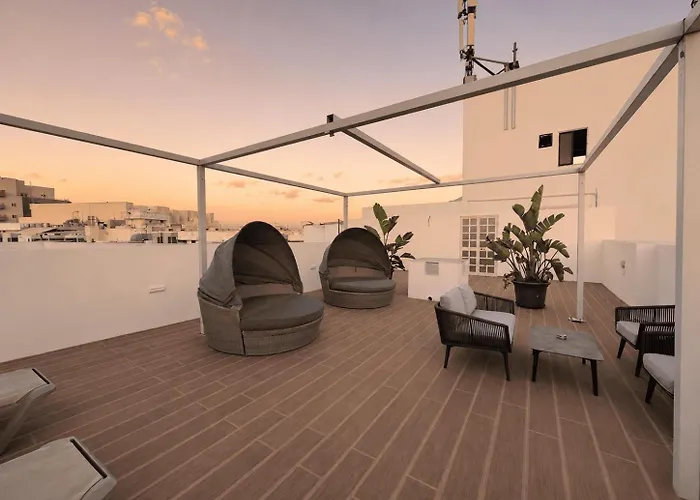 Pebbles Resort (Adults Only)