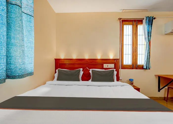 Collection O Velu Residency