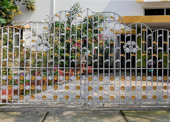 Hotel O Cozee Homestay And Guest House