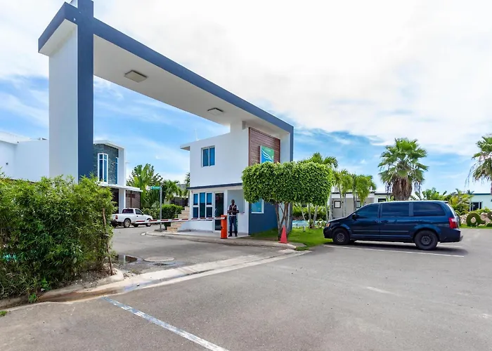 Villas Las Palmas, Ocean Village!