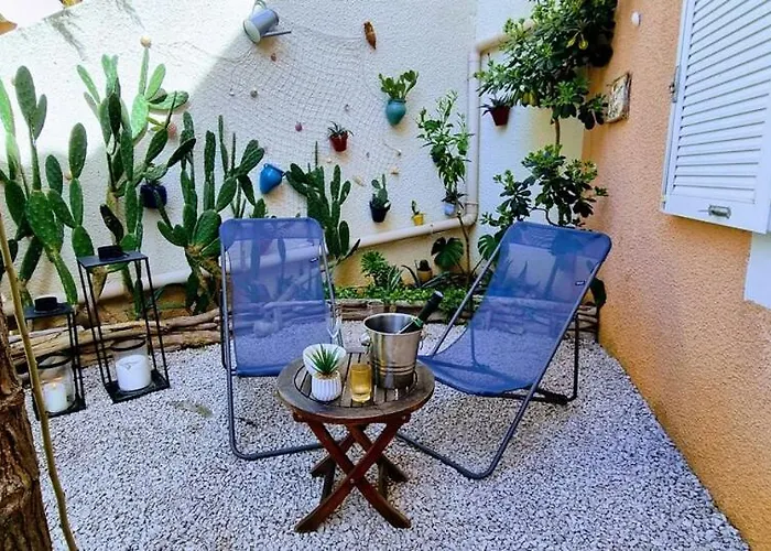 Le Marine Rez De Jardin Direct Plage Parking Prive Climatise