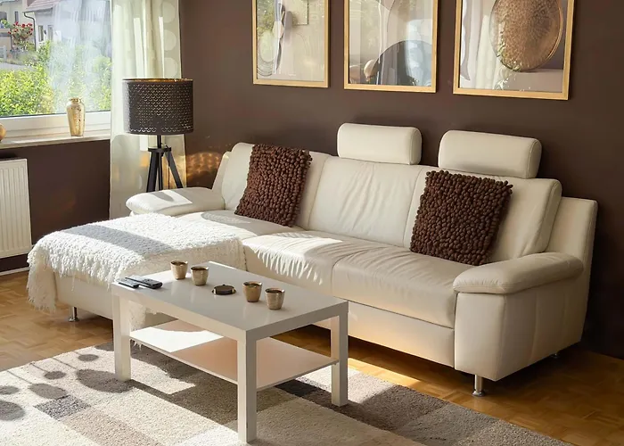 Grosse Moderne Designer-Wohnung Fuer Urlaub Und Business - 3 Schlafzimmer, Balkon, Kueche, Buero Und 2 Kostenlosen Parkplaetze