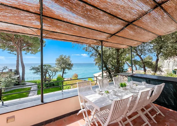 Wonderful Villa With Sea View Terrace In Mulinetti