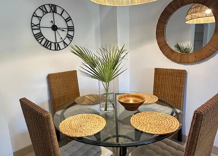 Estepona Apartamento En Planta Baja Con Jardin Privado Y Siete Piscinas