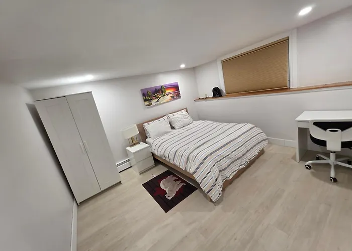 Garden City-Private 1Br Full Apt