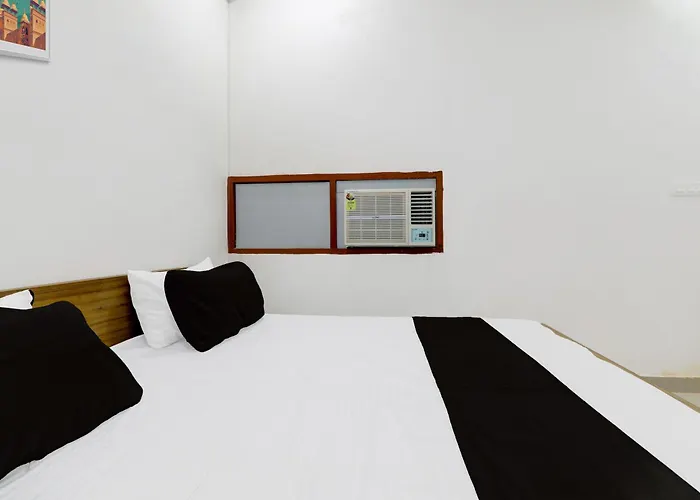 Hotel O Shukla Heritage Inn