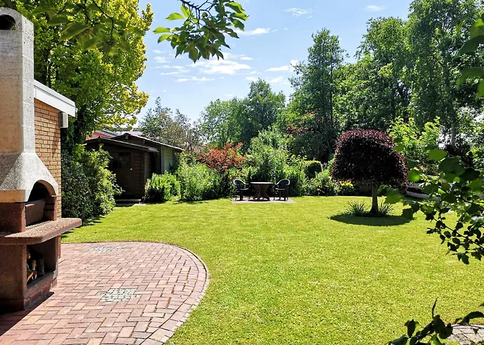 Haus Meereswind Esens, Wintergarten Mit Kamin