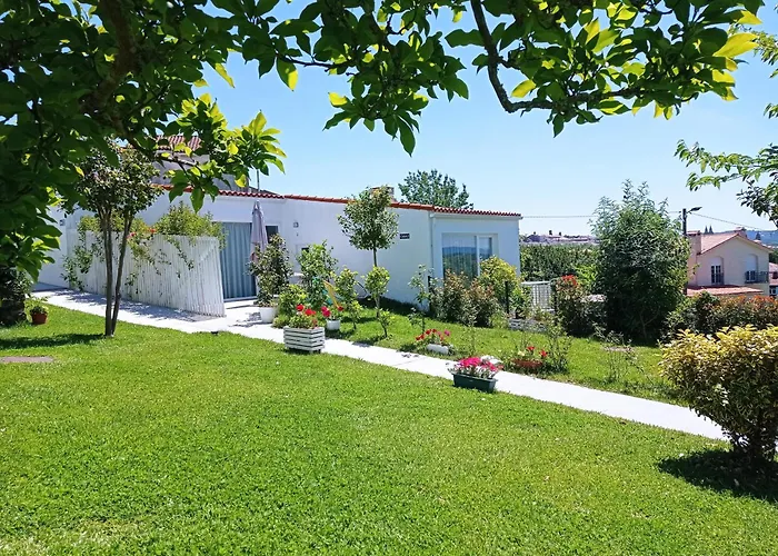 Lar Jardin - Casas Independientes Con Jardin Y Parking Privado