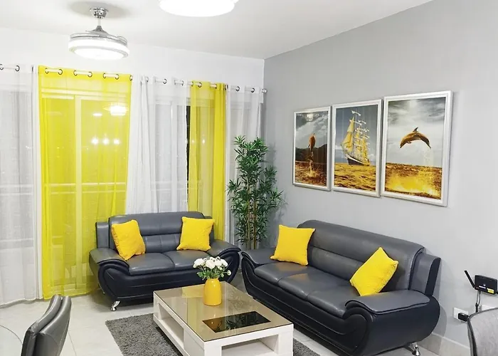 Boca Del Mar Iii, Apto 706B