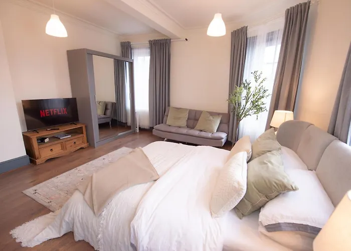 The Stage Door - 3Br In Central Tunbridge Wells - Sleeps Up To 7 People