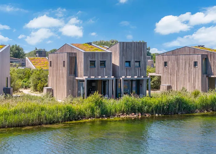 Studio Familie | 4 Pers. Landzijde En Waterzijde