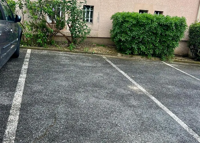 Villa Club 2-4 Pers, Clim, Sanary Sur Mer, Piscine Commune, Plage 350M
