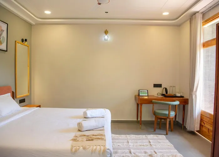 Sharan Stay - A Luxury Mountain Retreat