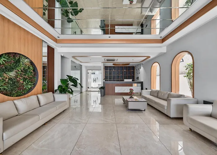 23 Urban Square