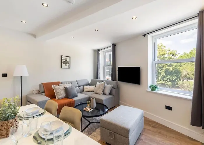 Kew Garden Suite 2Br Sleeps 9 Near Central London