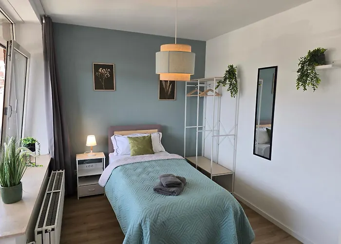 4 Schlafzimmer - 6 Betten, Parkplatz, Balkon, Kueche