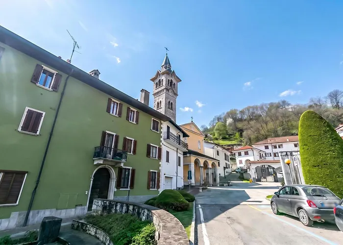 Old Pella: 100M To Lake Orta, Terrace And Views - Happy Rentals