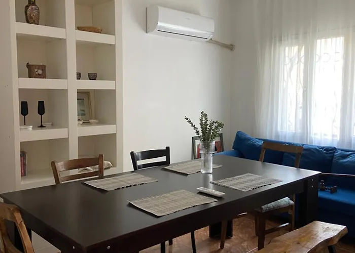 Authentic Detached House In Kusadasi City Center
