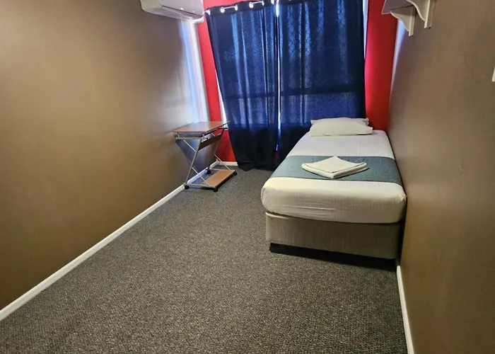 Rockhampton Court Apartment