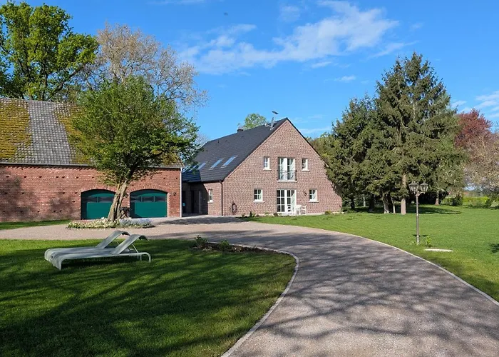 Ferienwohnung Coproyshof - Direkt Am See - 3 Schlafzimmer, Privater Strand & Feuerstelle