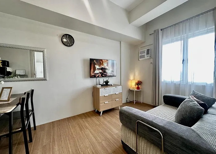 8F Cozy 1-Bedroom Unit The Loop Towers