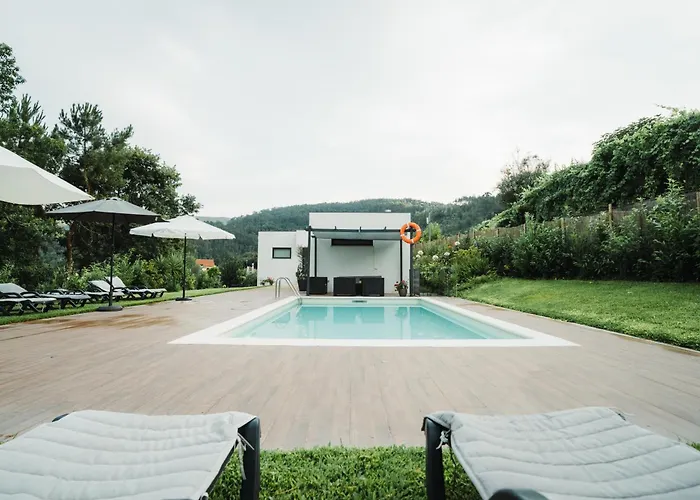 Casas Peralta - Outeiro