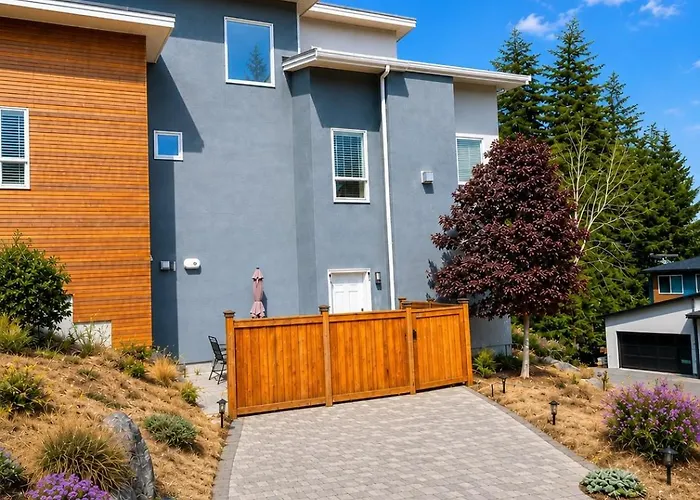 Oceana Retreat - Cozy 1Br Suite With Outdoor Oasis