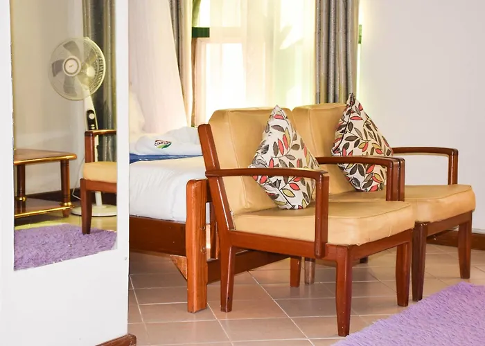 Comfy Inn Hotel