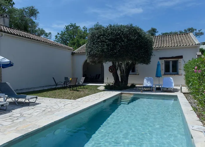 Charmante Petite Maison A Corfou