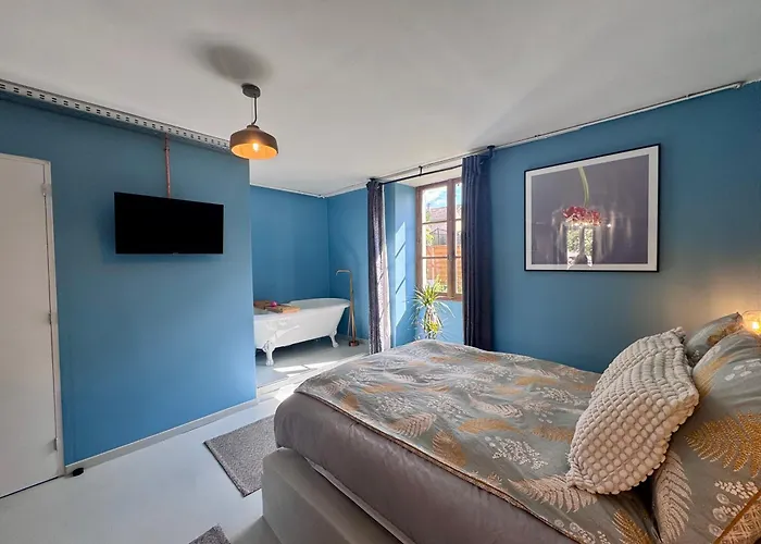 Suite Privee, Bain, Kitchenette, En Champagne