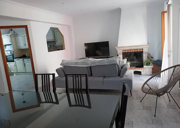 Maison 4 Chambres, Climatisee, Terrasse, Garage Cadre Paisible 8Egli10