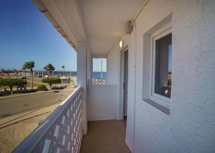 Ap Turisticos Y Habitaciones Marea - Frente Al Mar