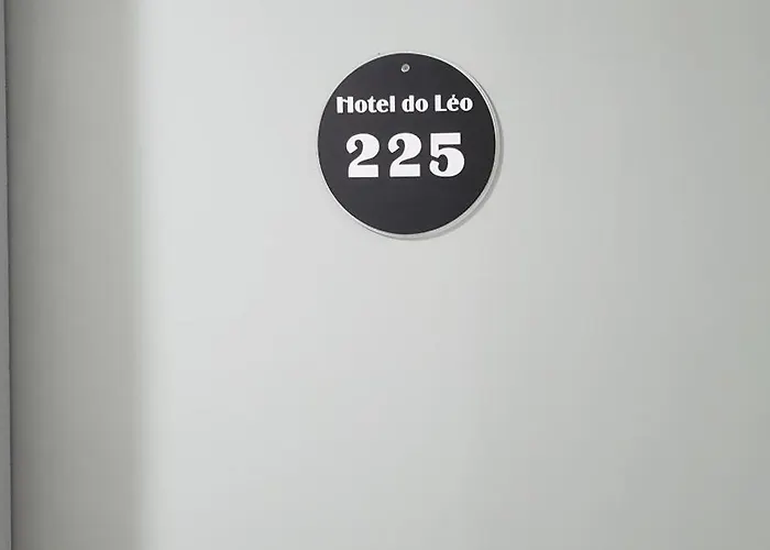 Hotel Leo