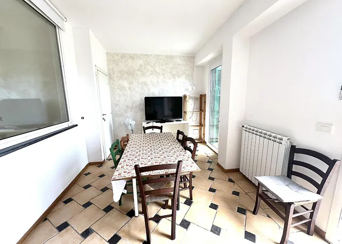 Appartamento Nettuno In Villa Daria A 2 Km Dal Mare Golfo Del Tigullio