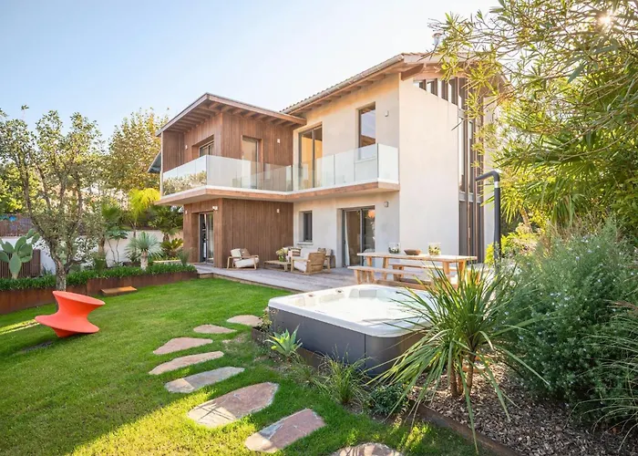Villa Iris - Vue Mer Plage A Pied Piscine Chauffee Et Jacuzzi