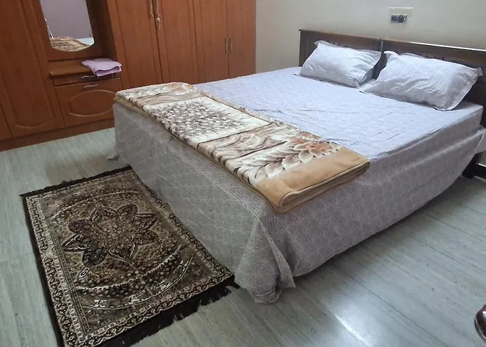 Yavarum Kelir - 3 Bedroom Family Stay Villa