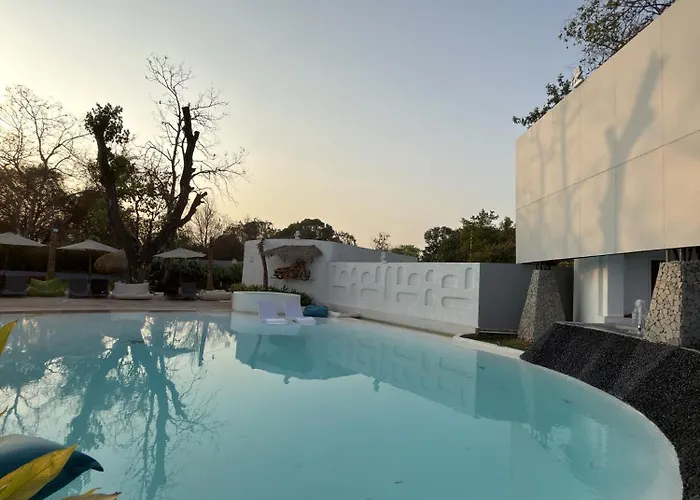Hidden Beach Resort By Greenleaf Aqua