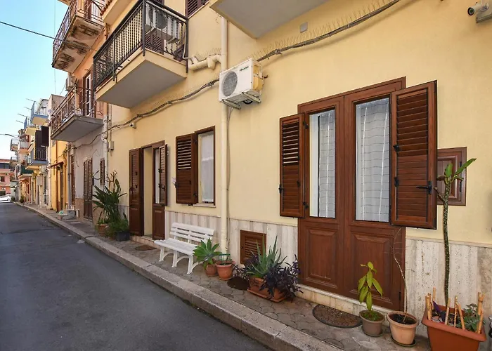 Awesome Home In Capaci With Wifi