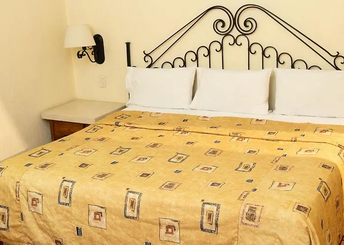 Hotel Hacienda Del Sol