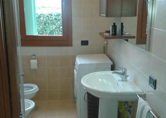 Appartamento Casa Vacanza A Jesolo Con Giardino Privato E Box Auto Per Famiglie