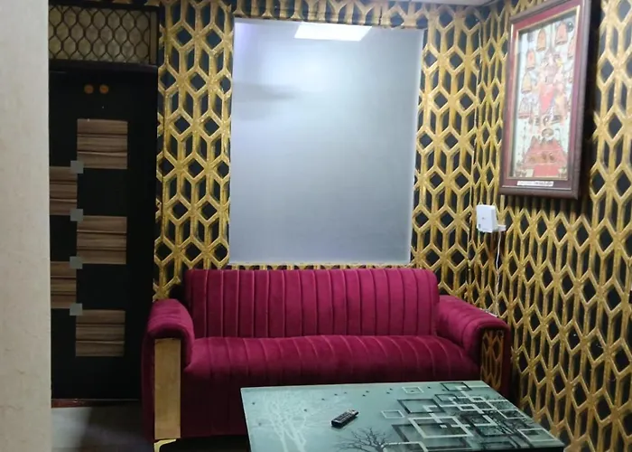 Happy Homes 3 Bhk Laxmi Nagar